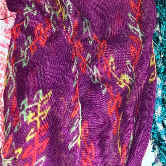 Scarf bundle - Picture 3 of 4